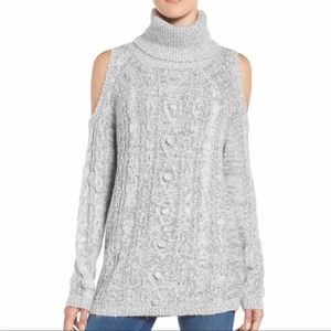 Chelsea 28 Sequined Soft Sweater, size Medium White Gray‎ Silver